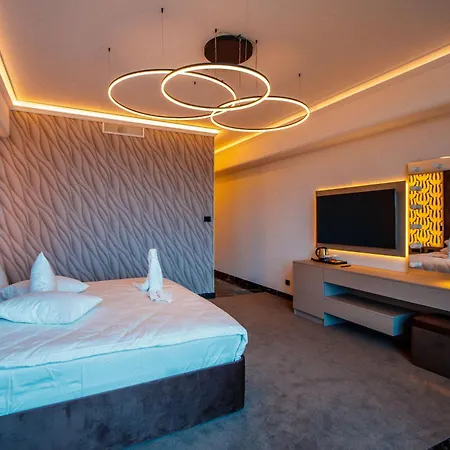 Wonderland Cluj 4*